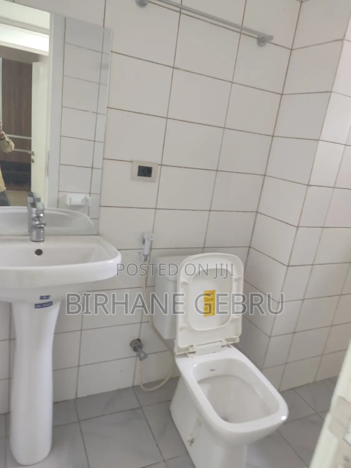 3bed Room Luxure Apartiment Rent