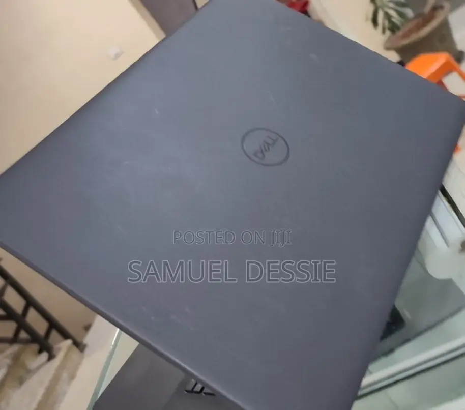 New Laptop Dell Vostro 14 3000 8GB Intel Core I5 SSD 256GB