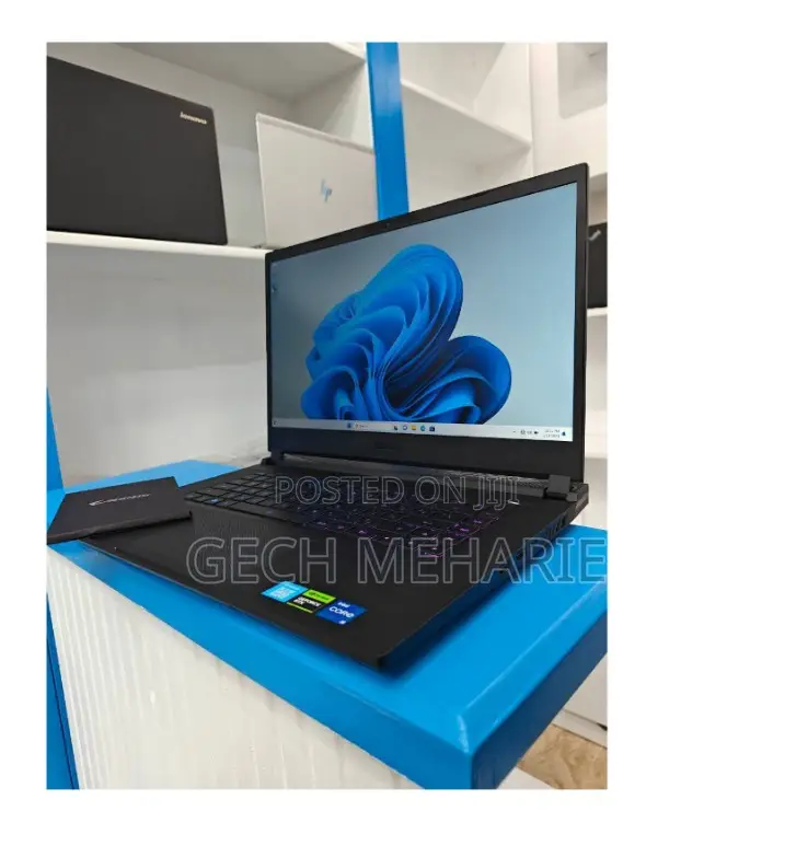 New Laptop Gigabyte AERO 15 16GB Intel Core I7 SSD 512GB