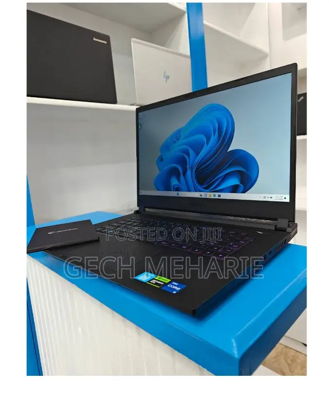 New Laptop Gigabyte AERO 15 16GB Intel Core I7 SSD 512GB