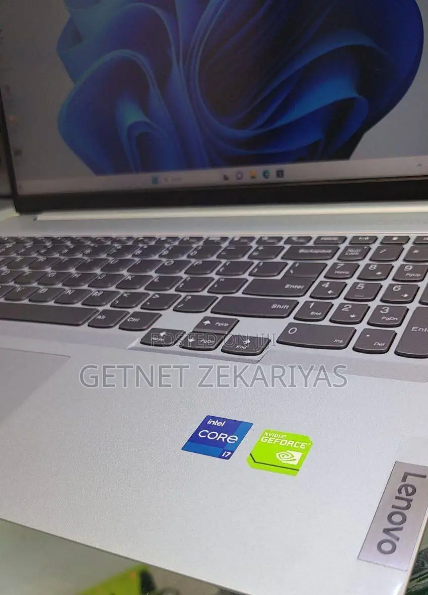 New Laptop Lenovo Ideapad 3 16GB Intel Core I7 SSD 512GB