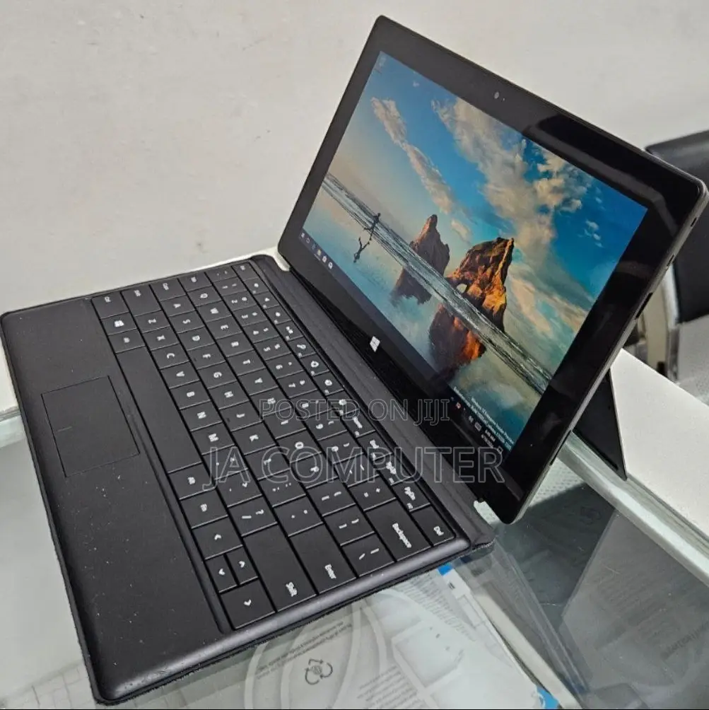 New Laptop Microsoft Surface 3GB Intel Core I3 SSD 32GB