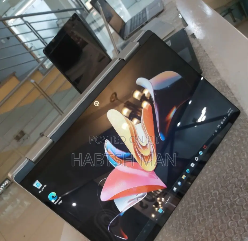 New Laptop HP Envy X360 8GB Intel Core i5 SSD 512GB