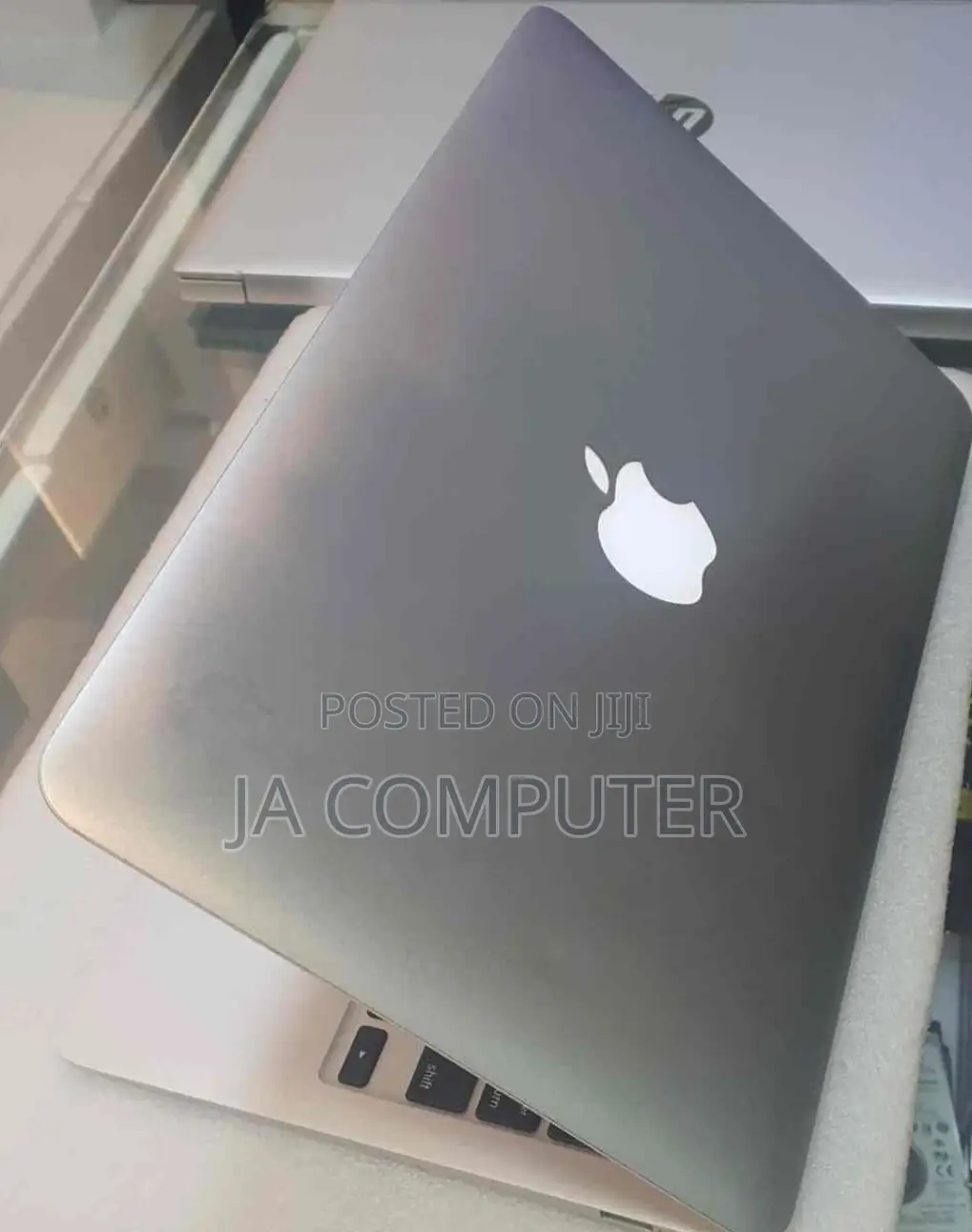 New Laptop Apple MacBook Air 2011 4GB Intel Core I3 SSD 128GB