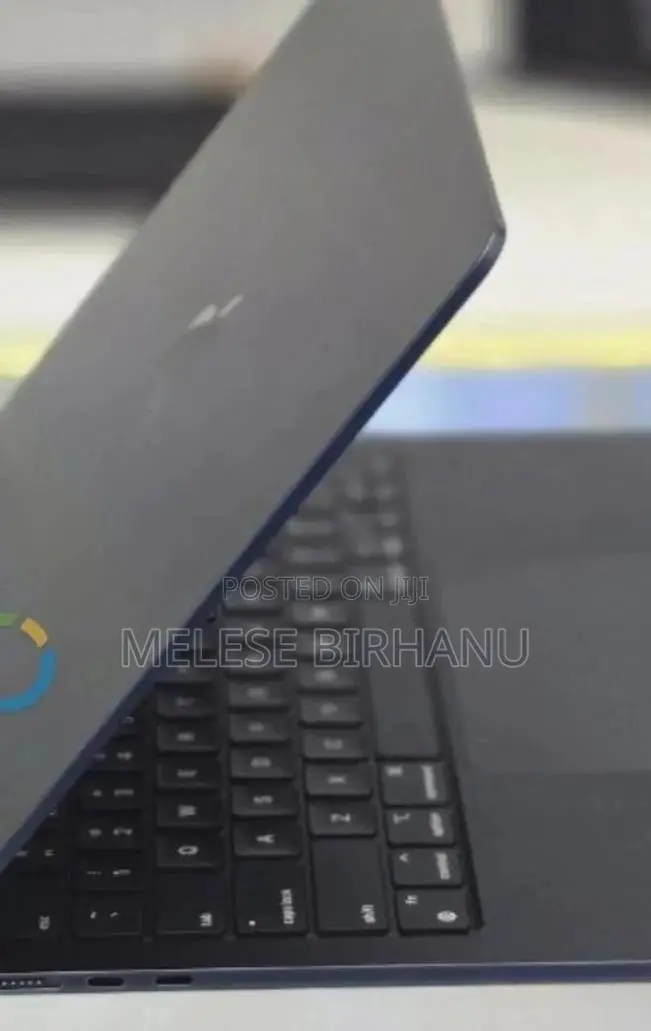 New Laptop Apple MacBook Air 2022 M2 16GB Apple M2 SSD 512GB