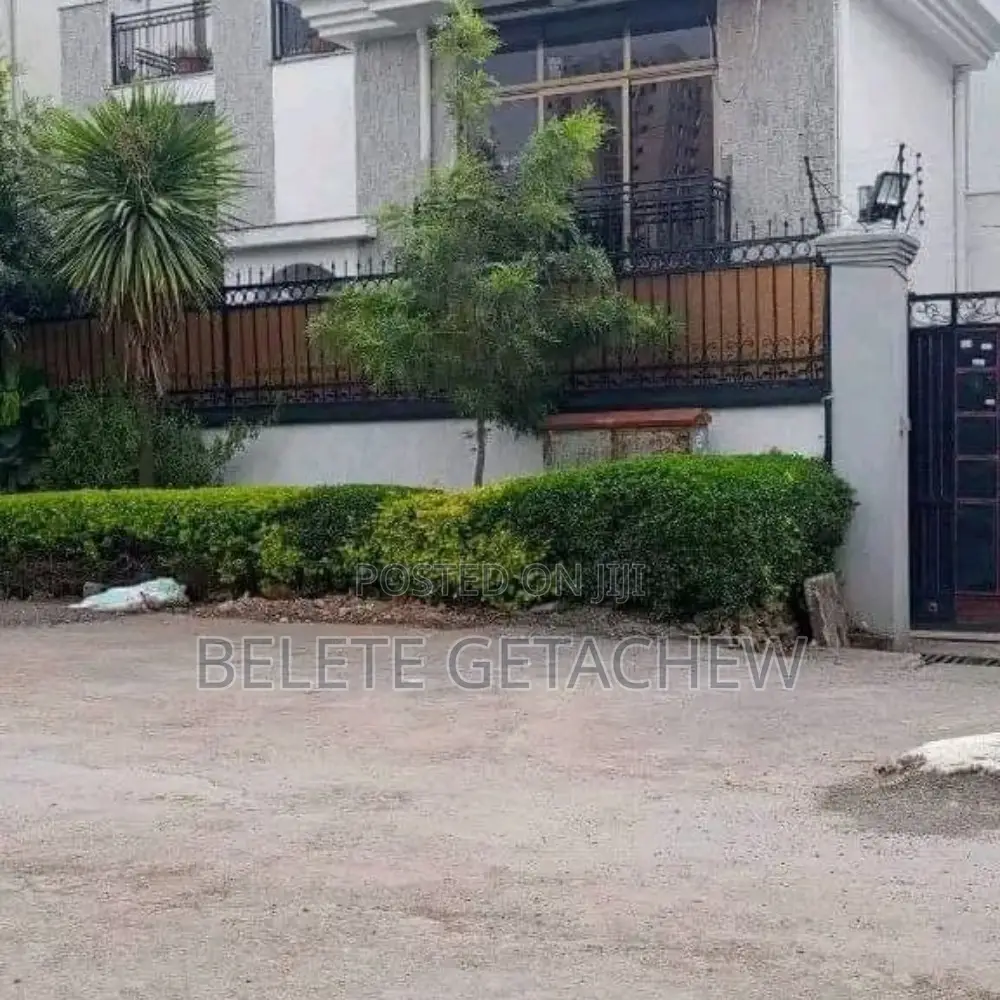 7bdrm House in Ayat G+2 Luxury, Bole for sale