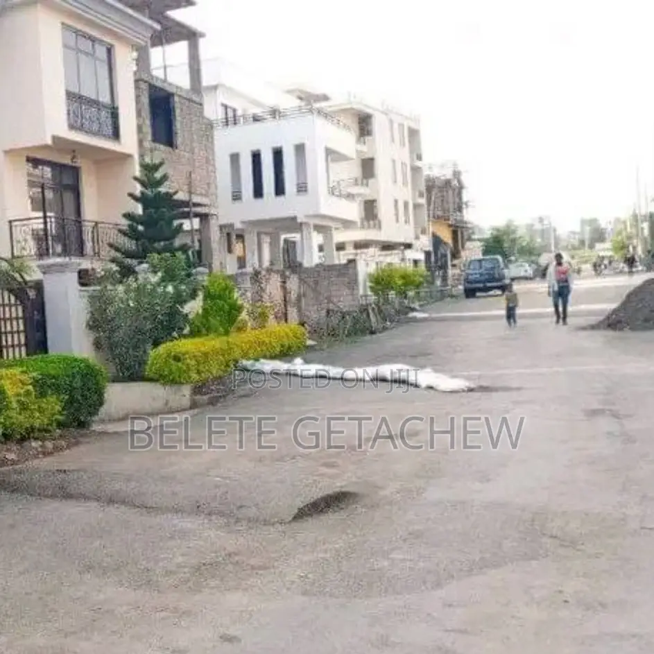 7bdrm House in Ayat G+2 Luxury, Bole for sale