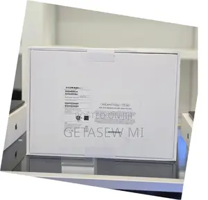 Photo - New Laptop Apple MacBook Air 2022 M2 16GB Apple M2 SSD 1T