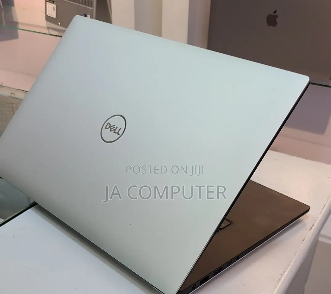 New Laptop Dell Precision 3510 16GB Intel Core I7 SSD 1T