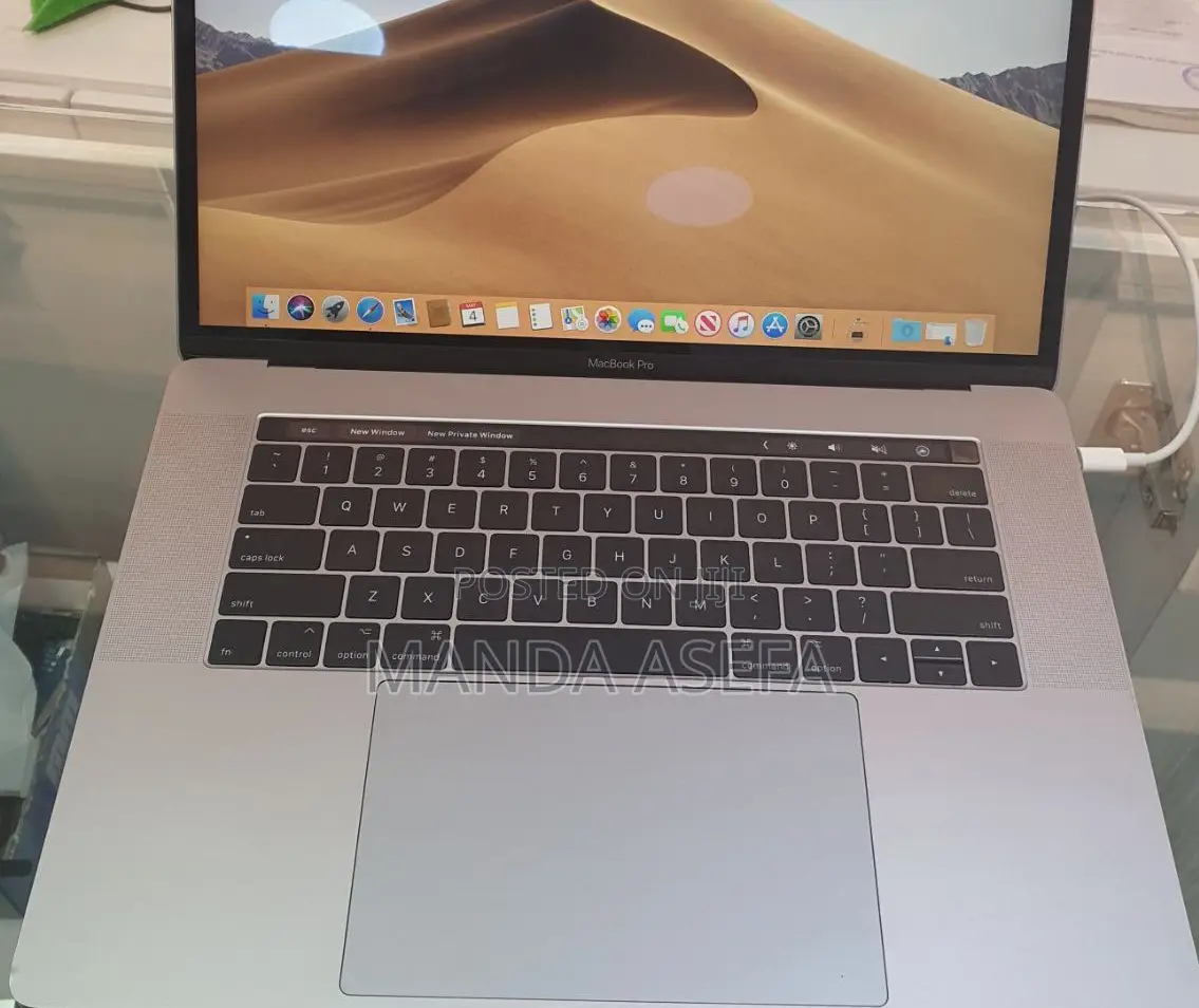 New Laptop Apple MacBook Pro 2017 16GB Intel Core I7 SSD 1T