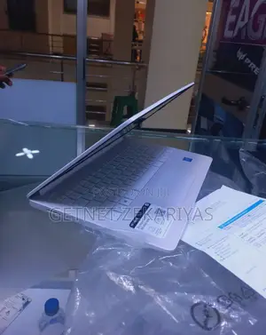 New Laptop HP Stream Notebook 4GB Intel Core 2 Quad HDD+SSD 72GB