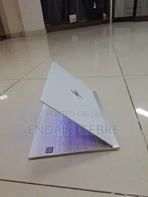 New Laptop HP Spectre 8GB Intel Core I5 SSD 512GB