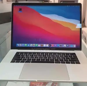 New Laptop Apple MacBook Pro 2017 16GB Intel Core I7 SSD 1T
