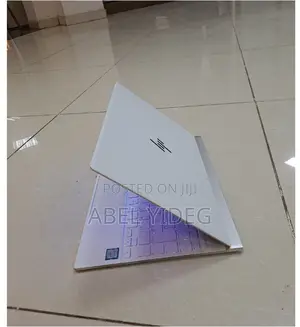 New Laptop HP Spectre 14 8GB Intel Core I5 SSD 512GB