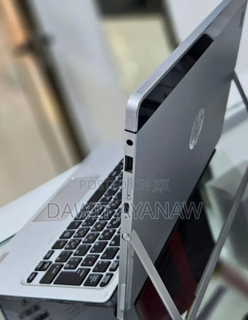 New Laptop HP EliteBook X2 1012 G2 8GB Intel Core I5 SSD 256GB