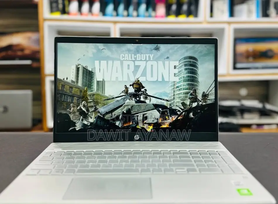 New Laptop HP 16GB Intel Core I7 SSD 256GB