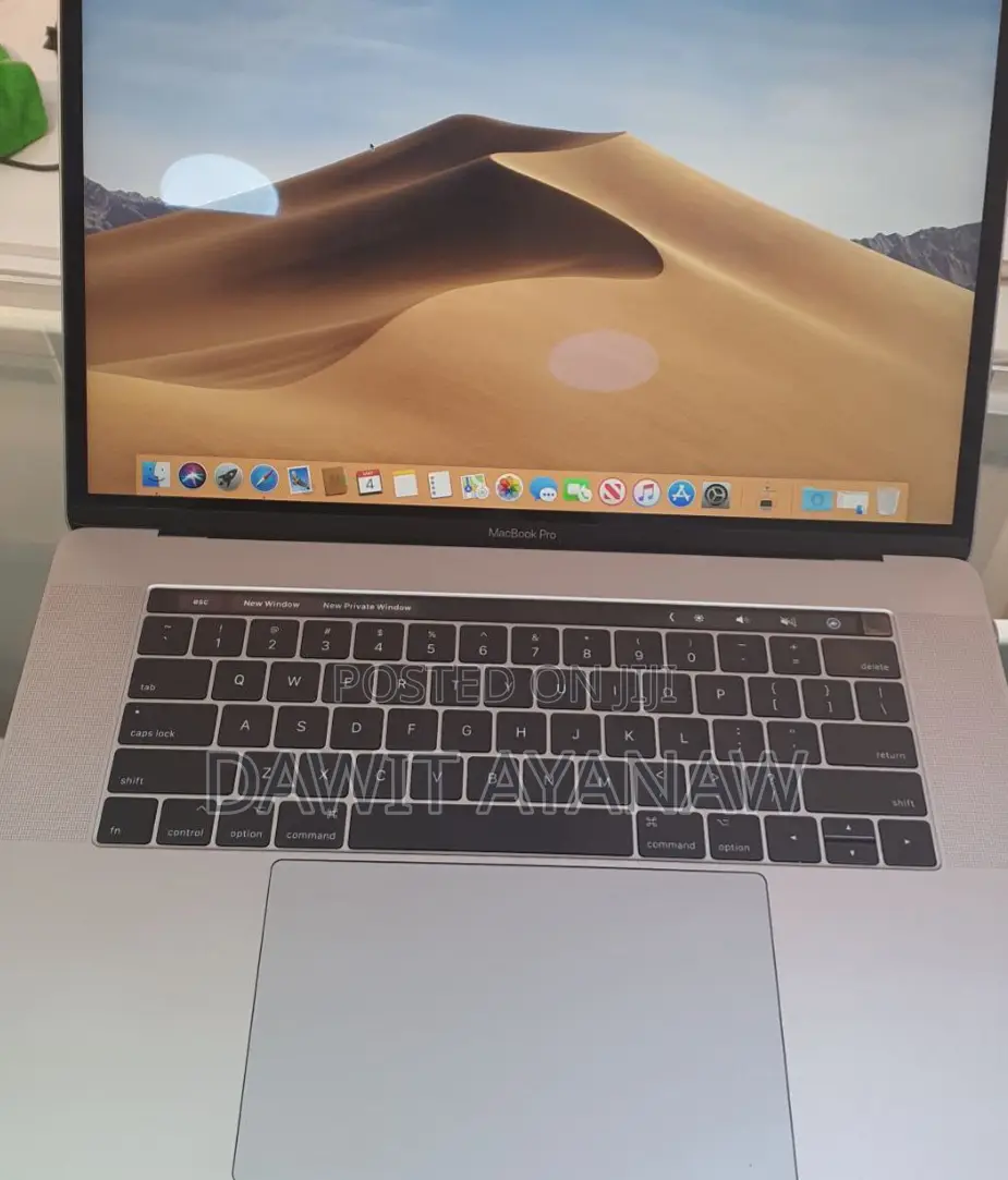 New Laptop Apple MacBook Pro 2017 16GB Intel Core I7 SSD 1T