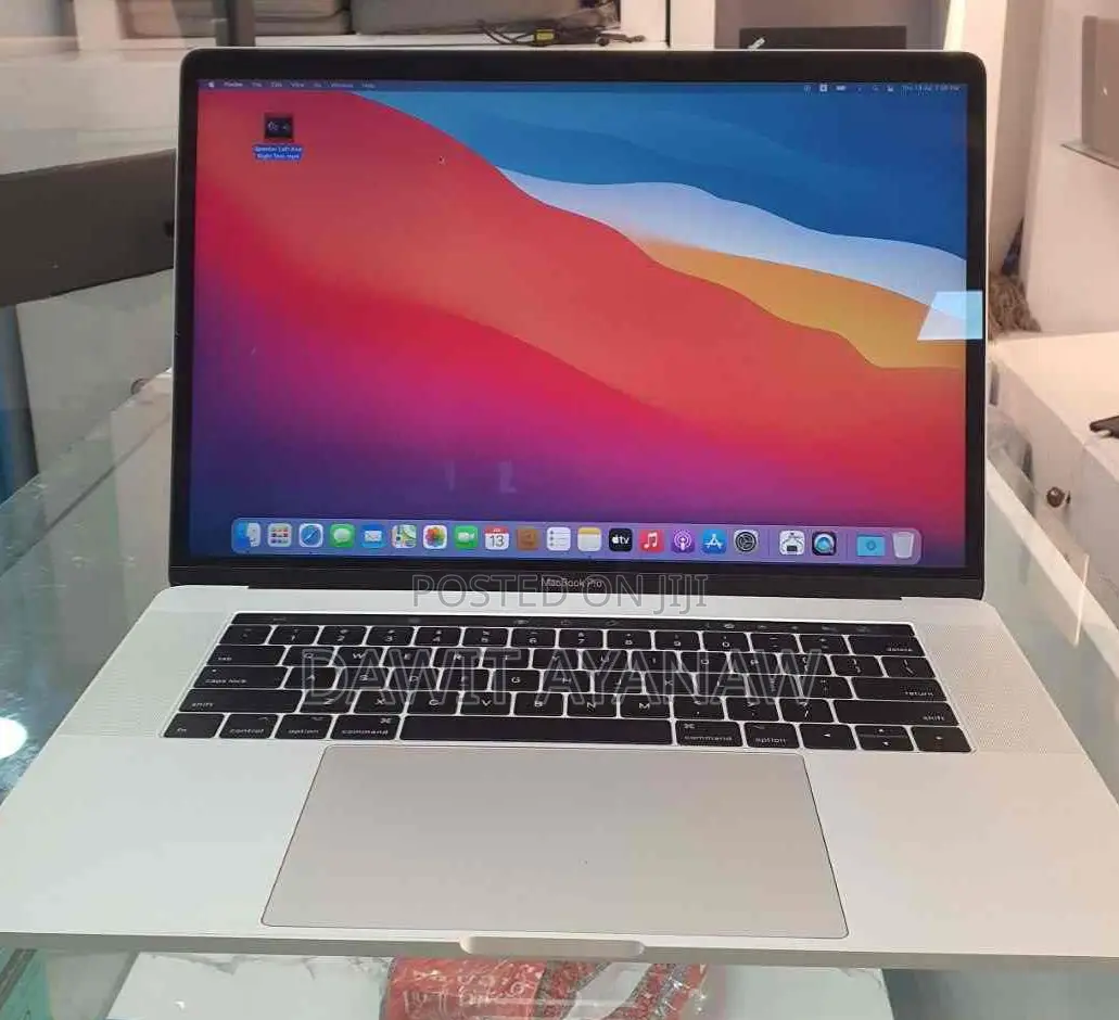New Laptop Apple MacBook Pro 2017 16GB Intel Core I7 SSD 1T