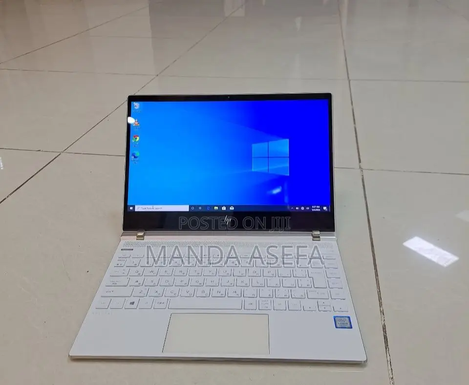 New Laptop HP Spectre 8GB Intel Core I5 SSD 512GB