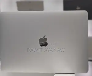 New Laptop Apple MacBook Pro 2018 16GB Intel Core I7 SSD 512GB