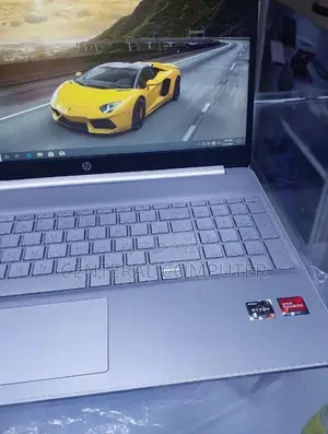 New Laptop HP 15-Ra003nia 16GB Intel Core I7 SSD 512GB