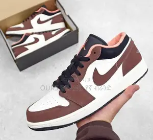 Photo - Air Jordan 1 Low "MOCHA" High Master Quality Luxury Sneakers
