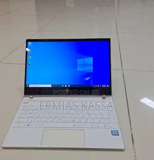 Photo - New Laptop HP Spectre 8GB Intel Core I5 SSD 512GB