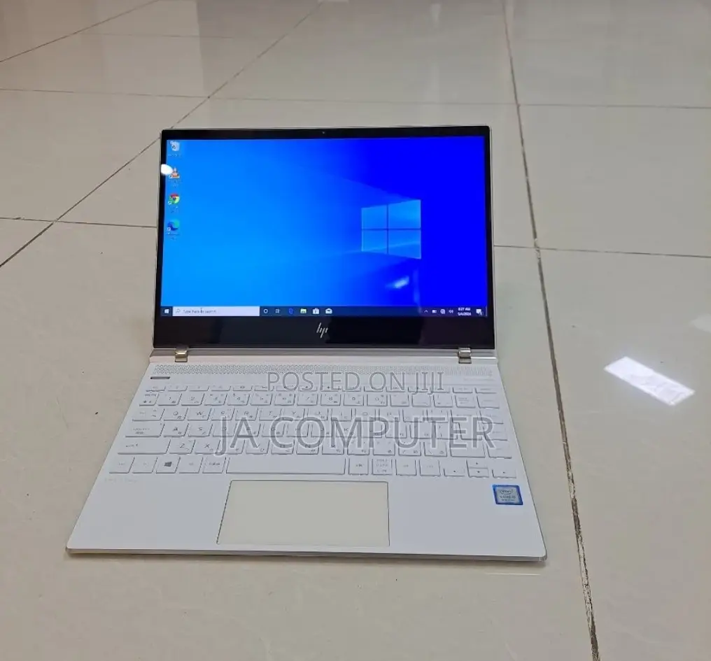 New Laptop HP Spectre 8GB Intel Core I5 SSD 512GB