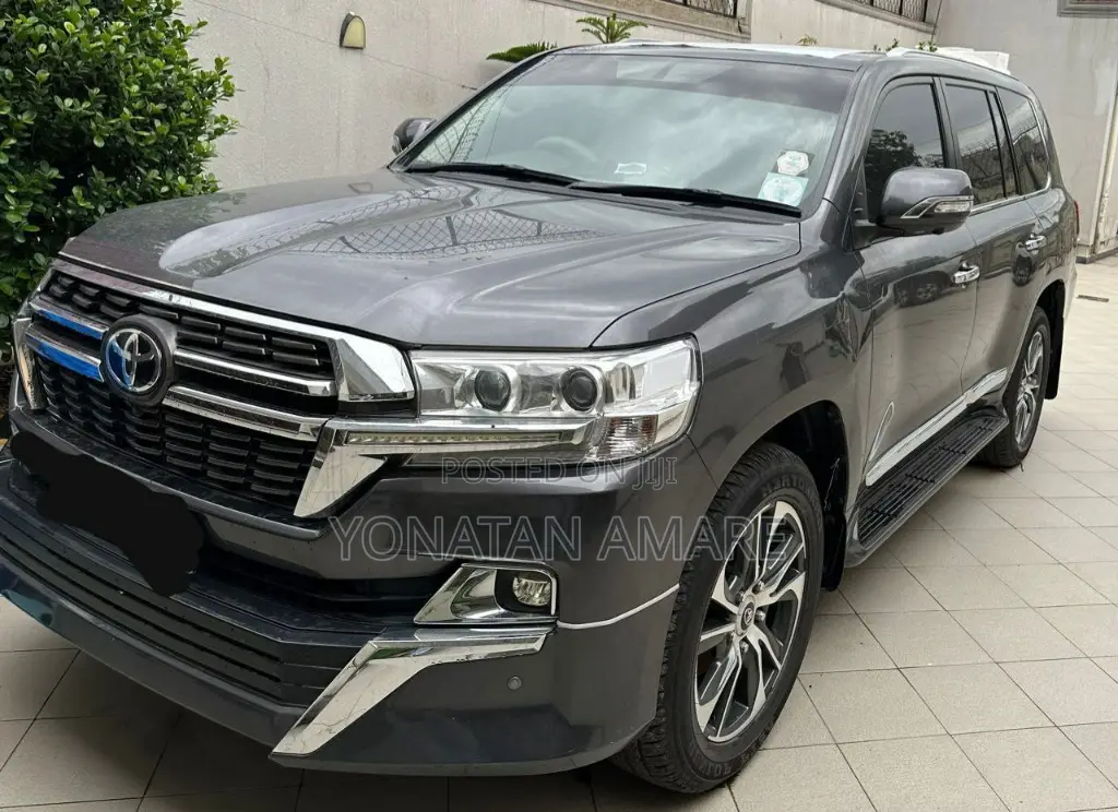 Toyota Land Cruiser 2020 Gray