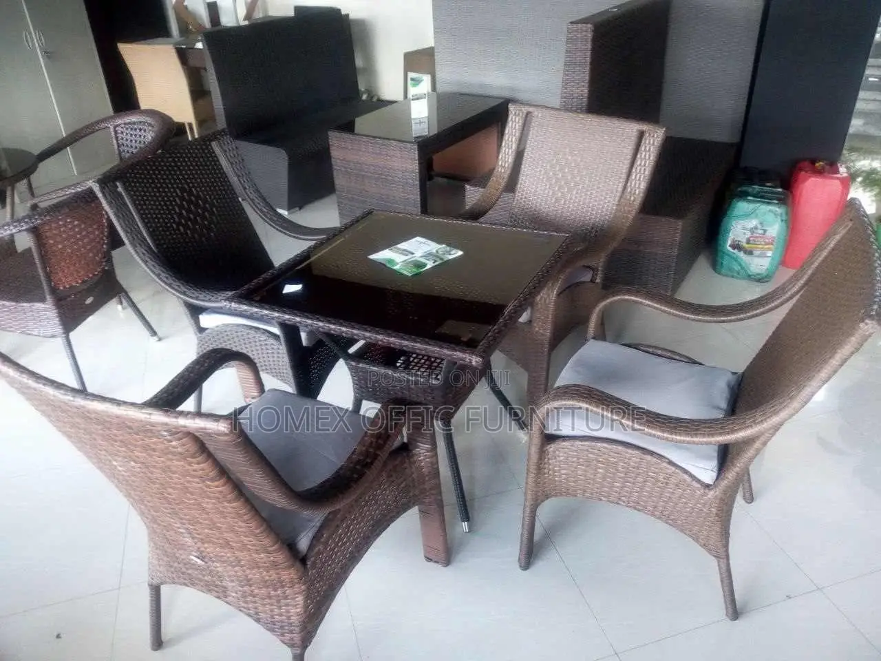 Garden Square Table and Chair የጋርደን ጠረጴዛ እና ወንበር