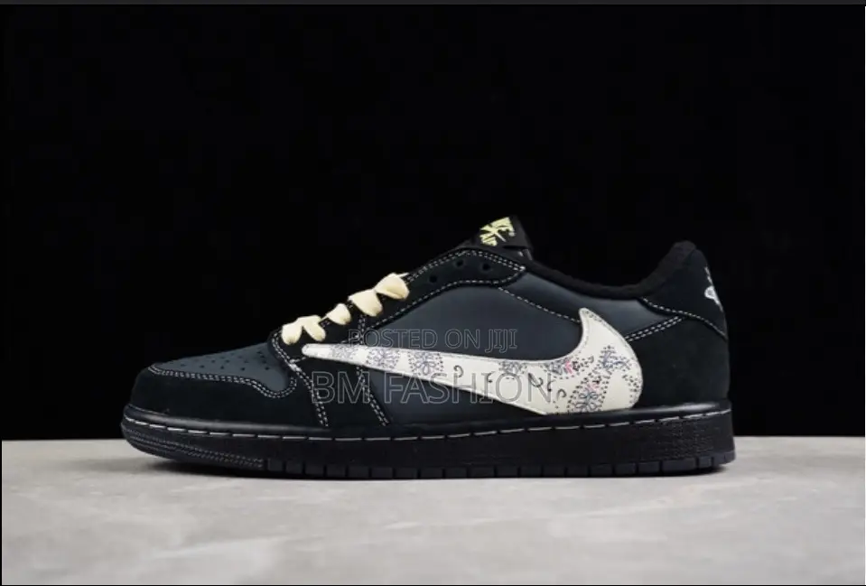 Air Jordan 1 Low Travis Scott Black Phantom