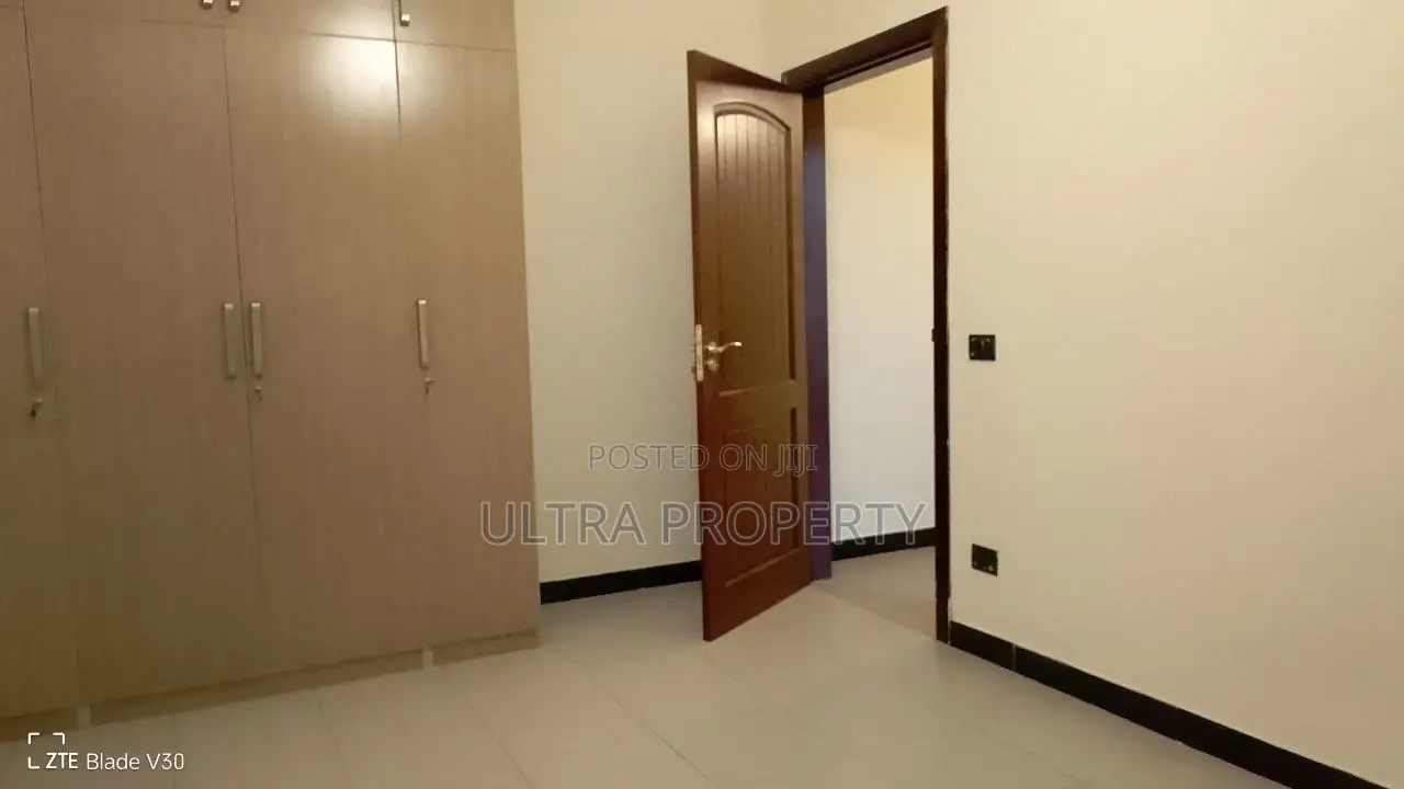 3bdrm Apartment in Bole for rent