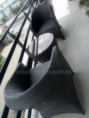 Garden Round Table and Chair የጋርደን ጠረጴዛ እና ወንበር