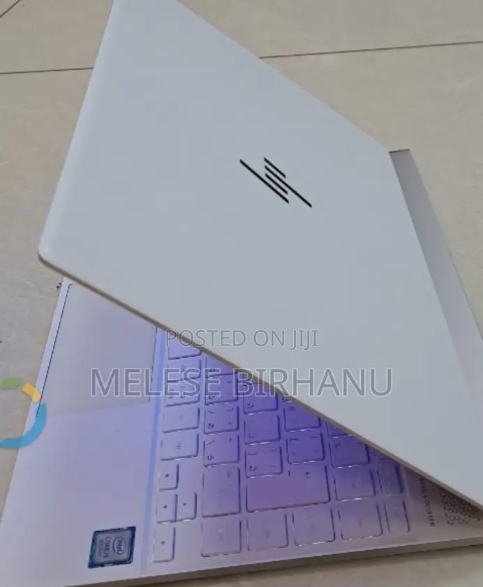 New Laptop HP Spectre 8GB Intel Core I5 SSD 512GB