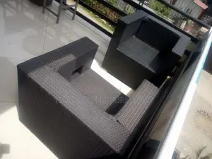 Garden Square Tables and Chairs የጋርደን ጠረጴዛ እና ወንበር