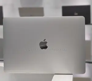 New Laptop Apple MacBook 2018 16GB Intel Core I7 SSD 512GB