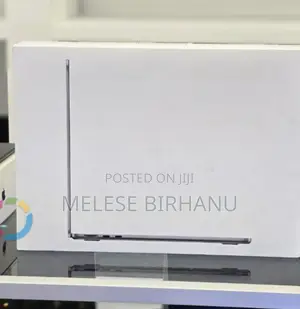 New Laptop Apple MacBook 8GB Apple M3 SSD 512GB