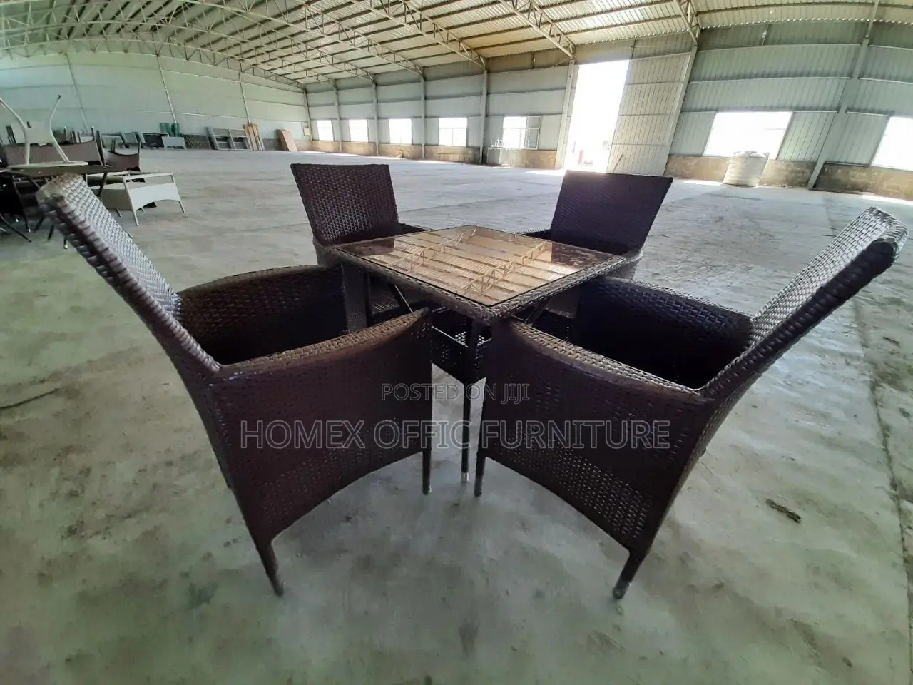 Garden Square Tables and Chairs የጋርደን ጠረጴዛ እና ወንበር