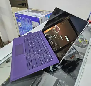New Laptop Microsoft Surface 4GB Intel Core I3 SSD 128GB