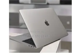 Photo - New Laptop Apple MacBook 2018 16GB Intel Core I7 SSD 512GB