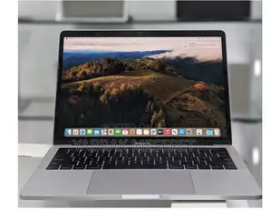 New Laptop Apple MacBook 2018 16GB Intel Core I7 SSD 512GB