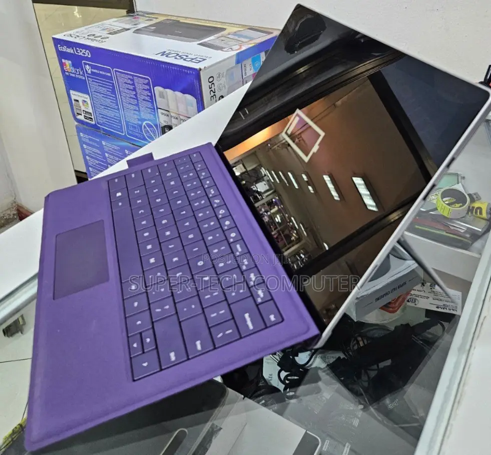 New Laptop Microsoft Surface Pro 4GB Intel Core M SSD 128GB