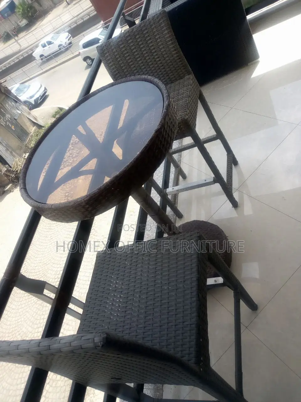 Garden Round Tables and Chairs የጋርደን ጠረጴዛ እና ወንበር