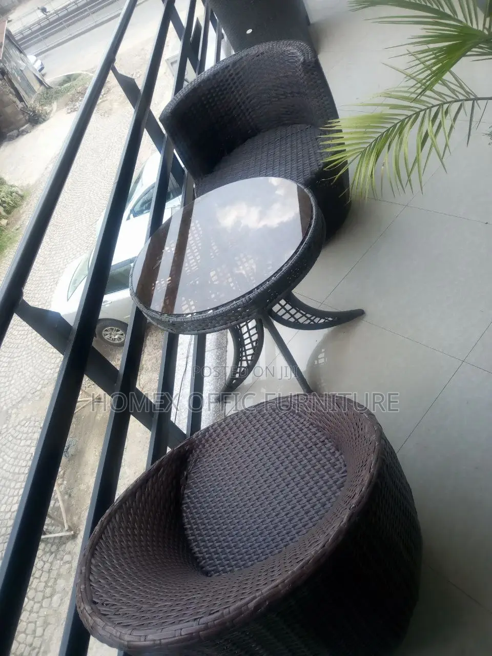Garden Round Tables and Chairs የጋርደን ጠረጴዛ እና ወንበር