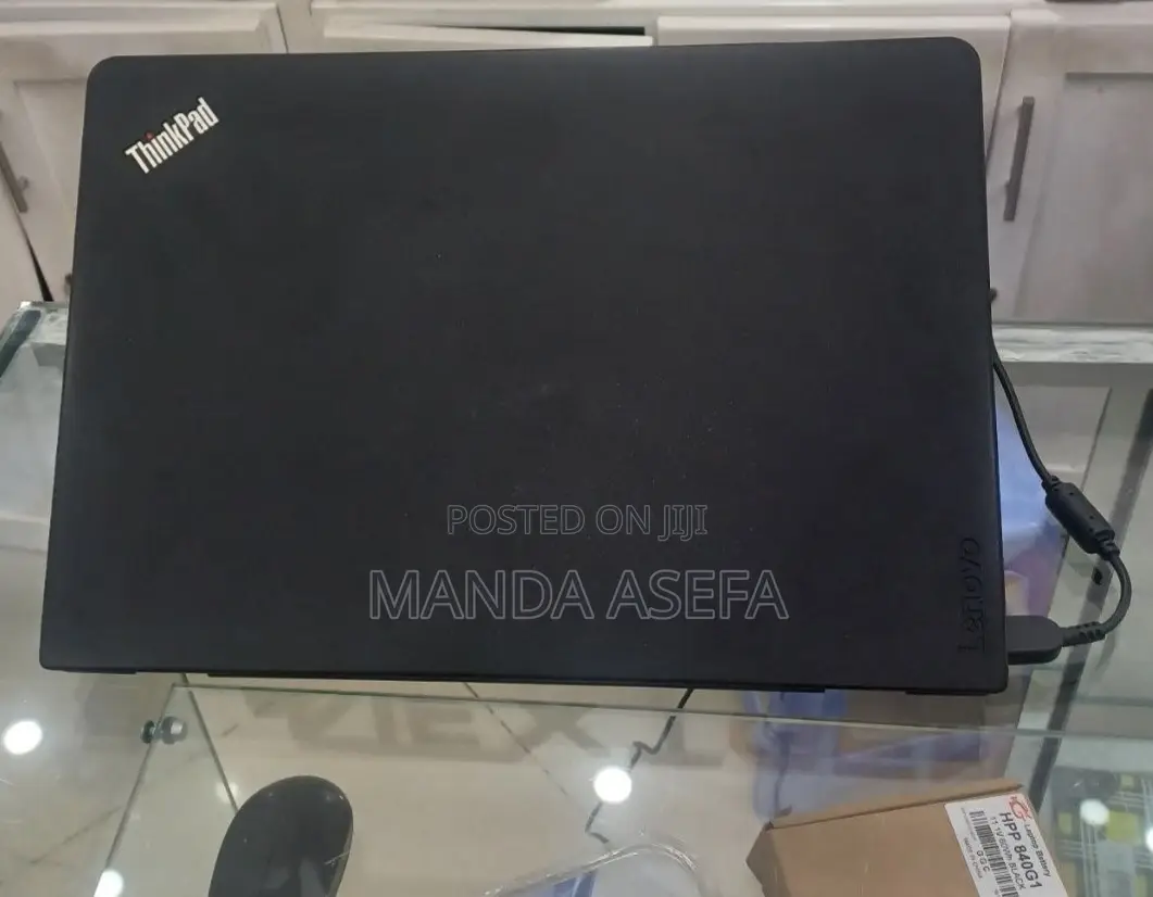 New Laptop Lenovo ThinkPad Yoga 8GB Intel Core I3 SSD 256GB