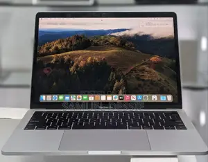 Photo - New Laptop Apple MacBook Pro 2018 16GB Intel Core I7 SSD 512GB