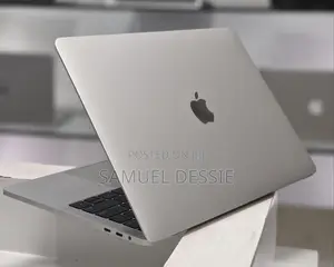 New Laptop Apple MacBook Pro 2018 16GB Intel Core I7 SSD 512GB