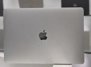 New Laptop Apple MacBook Pro 2018 16GB Intel Core I7 SSD 512GB