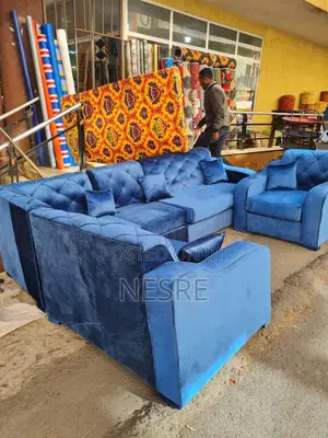 አዲስ ሶፋ New Couches