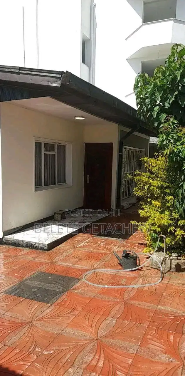 2bdrm Villa in አያት ኮምፓውንድ ቤት፤, Bole for sale
